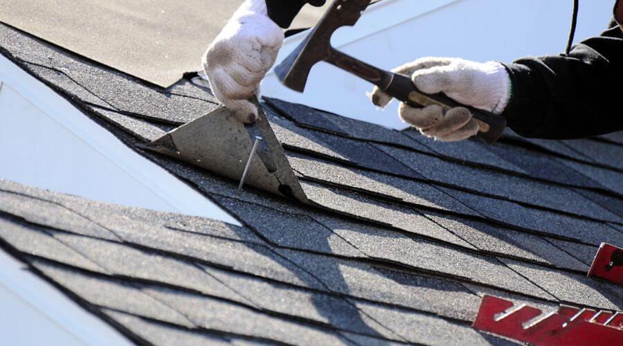 Professional gutter cleaning in New Springfield, OH
