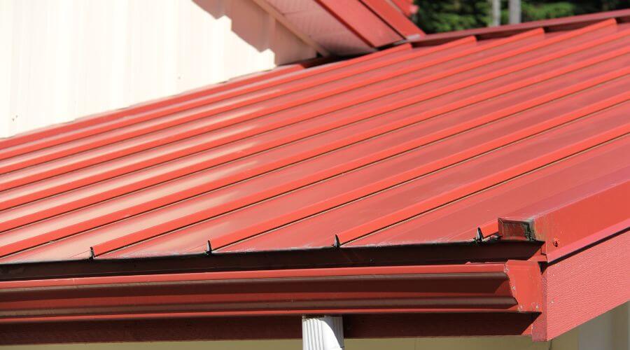 Professional gutter cleaning services in New Springfield, OH